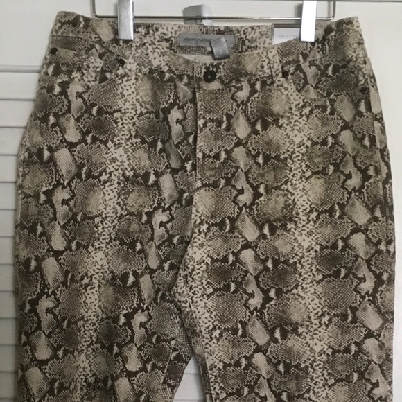 Chico’s Platinum Denim - Picture 4 of 5